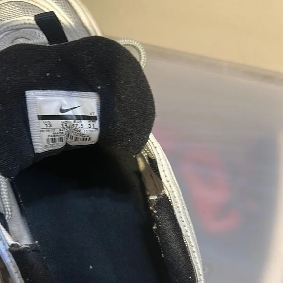 Nike Silver and Black Sneakers - Picture 7 of 7